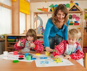 Nursery school - Ilford, Redbridge - Playdays Nursery - Painting