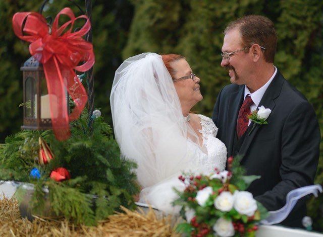 Christmas Wedding Photos