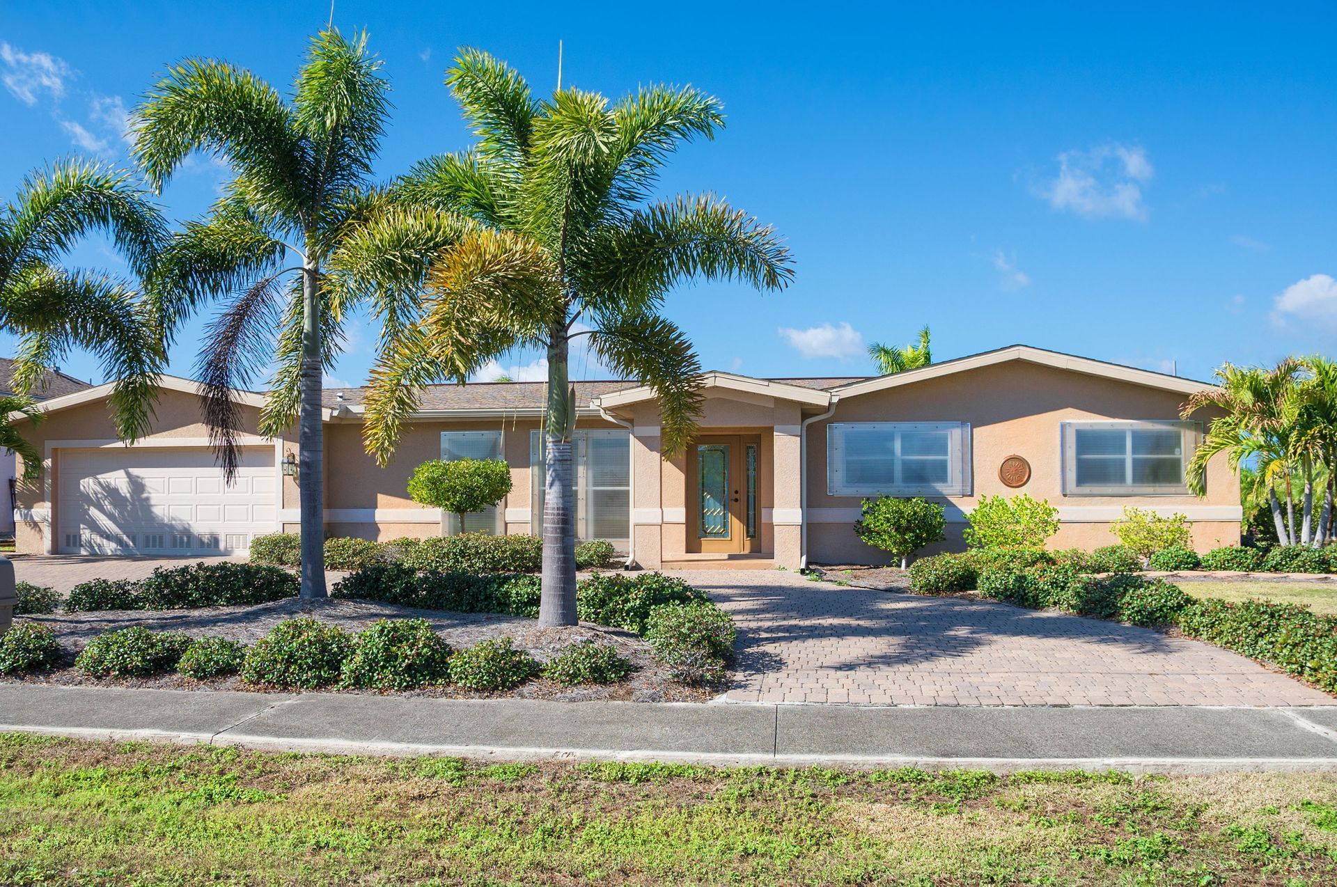How Hurricane Windows Protect Your Home