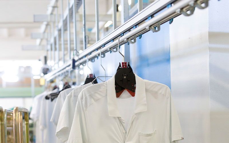 Mitarbeiter vor einer Baustelle von der Firma SSK Salzburger Sand und Kieswerke