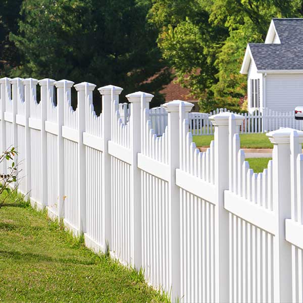 Vinyl Fence ─ Vinyl (PVC) in Grand Rapids, MI