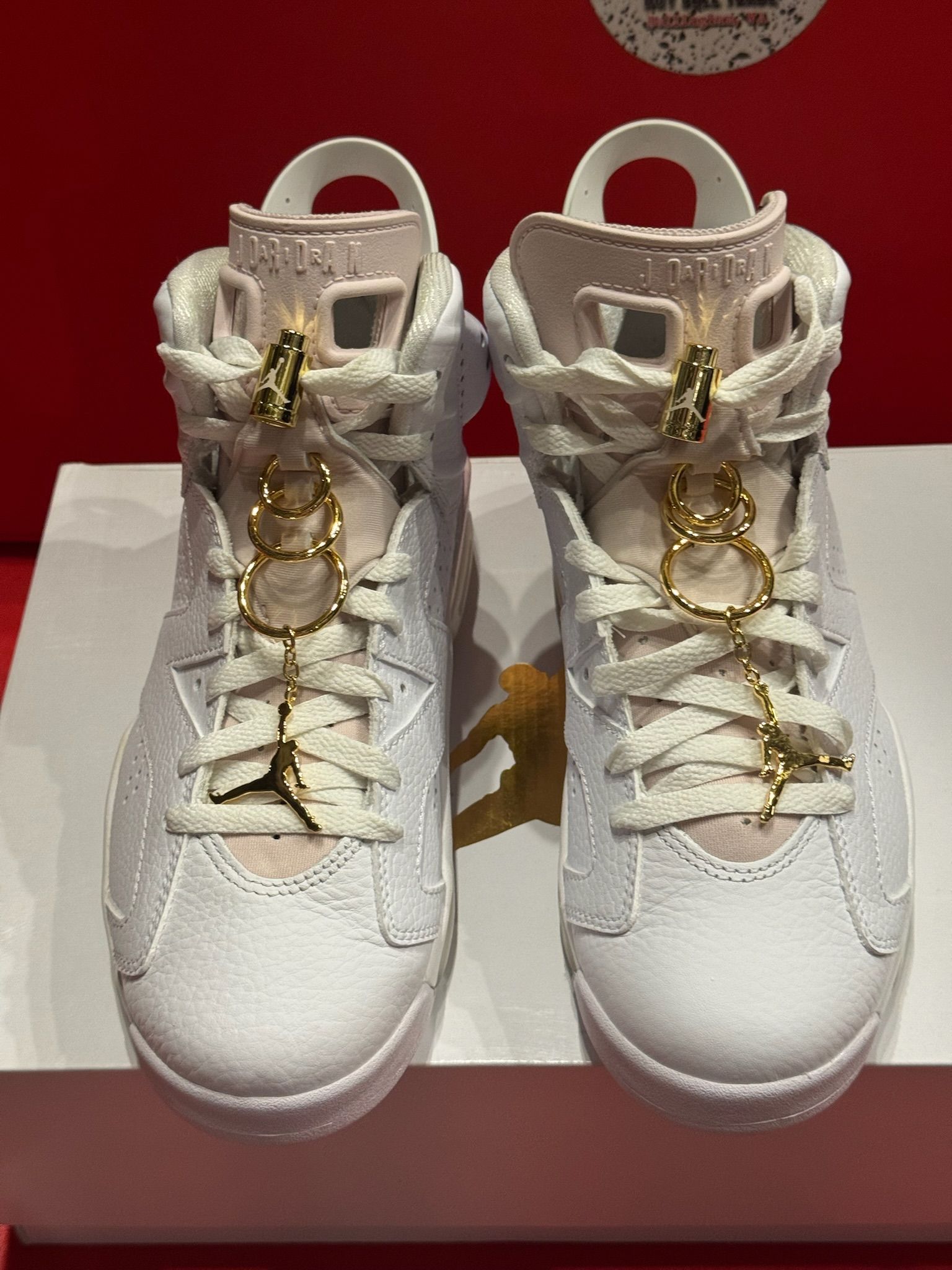 8W Jordan 6 Retro Gold Hoops