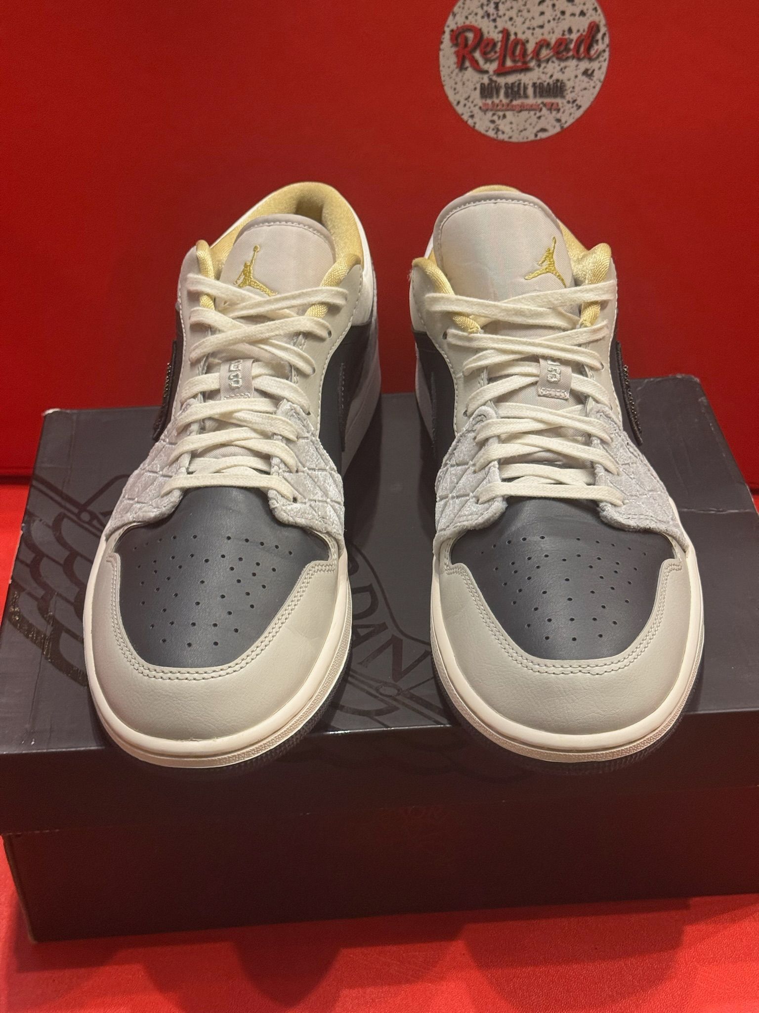 13M Jordan 1 Low SE Breaded Swoosh