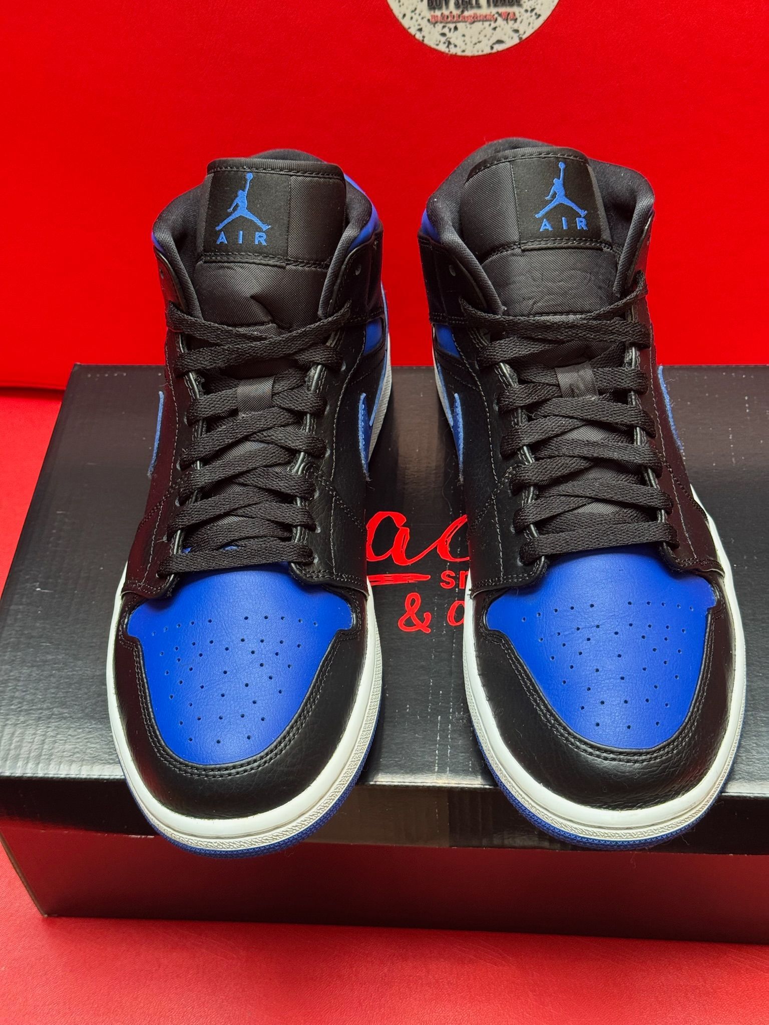 11M Jordan 1 Mid Black Hyper Royal