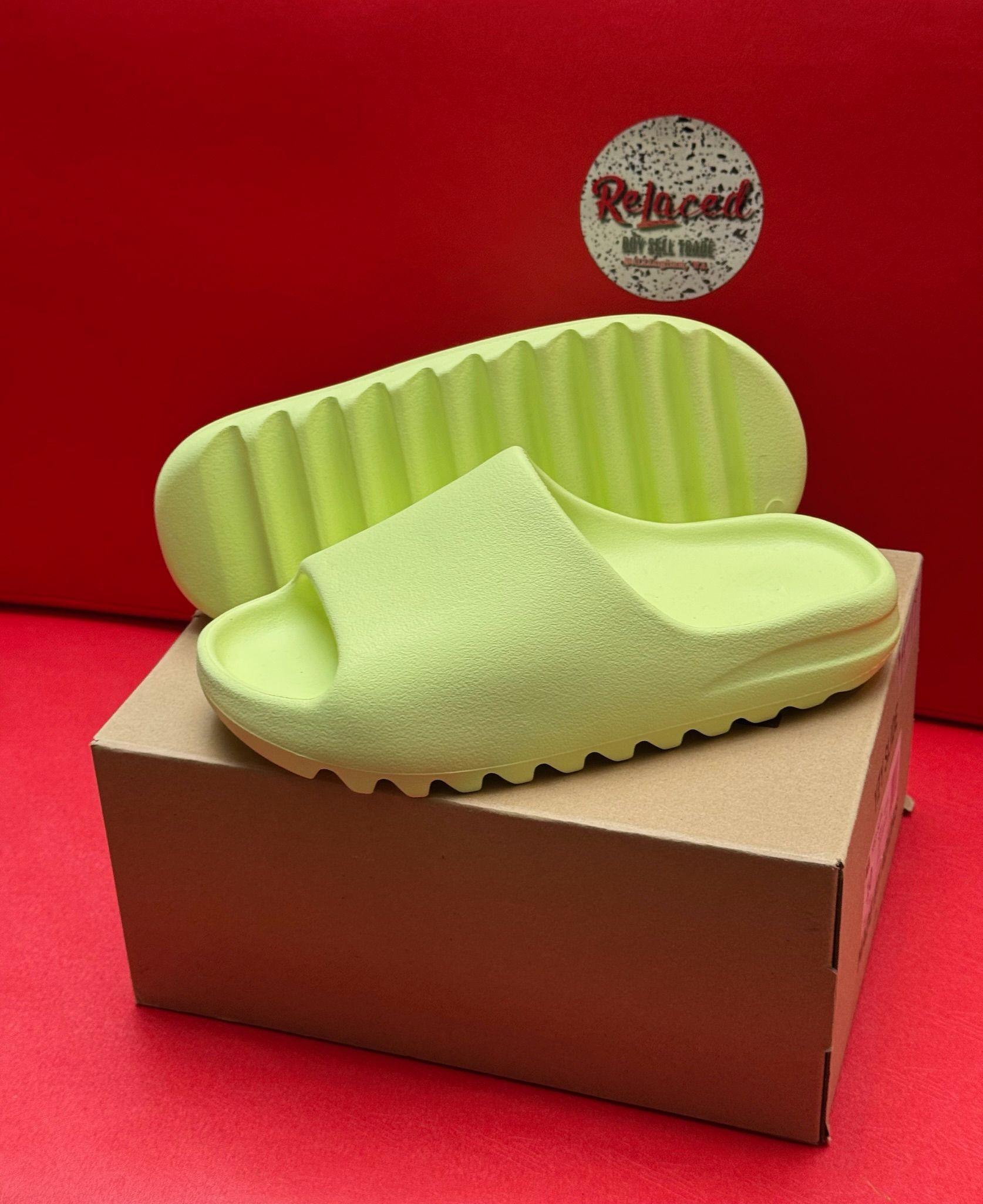 10M Yeezy Slides Green Glow