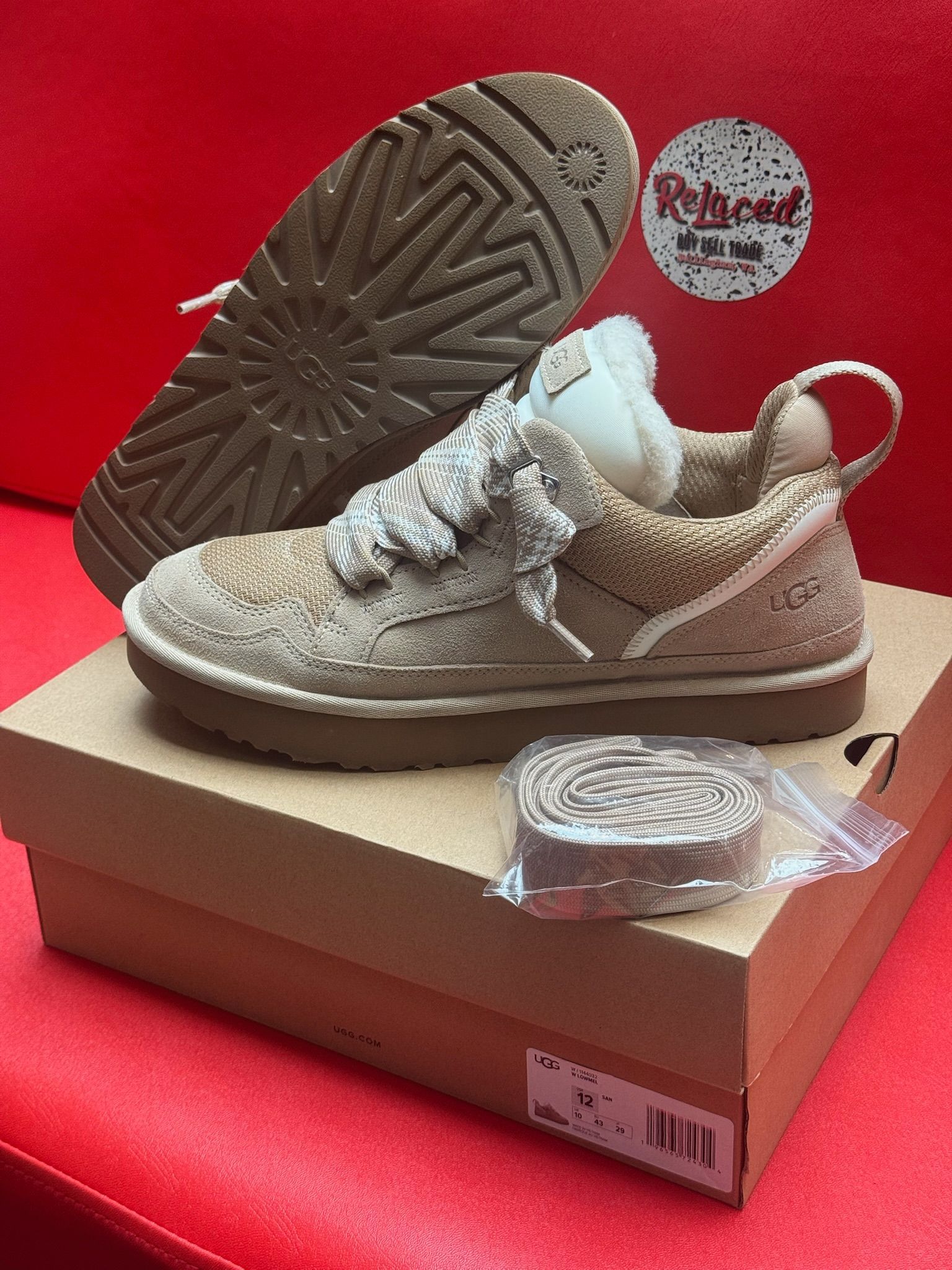 12W  11M UGG Lowmel Sand