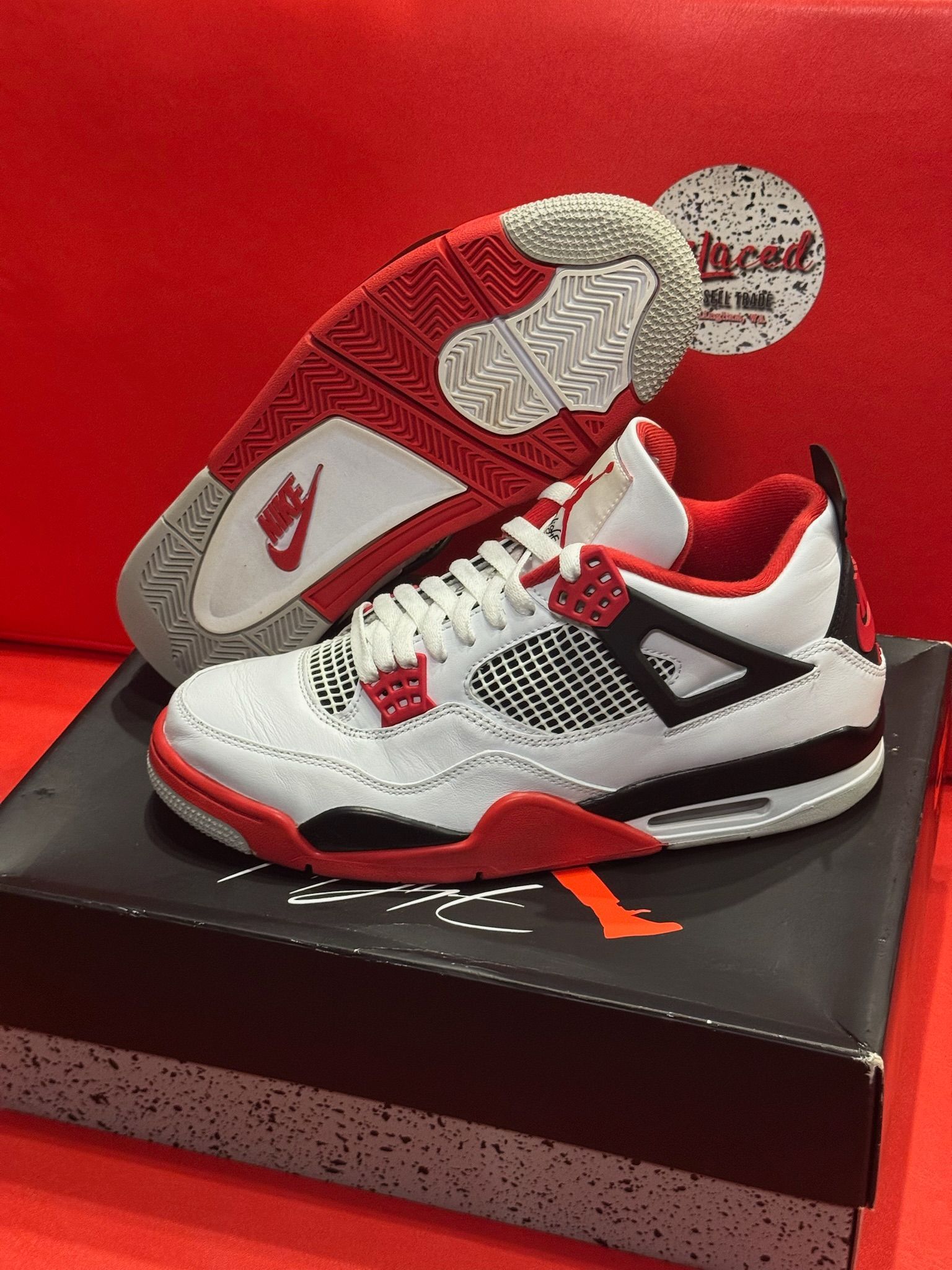 10M Jordan 4 Fire Red