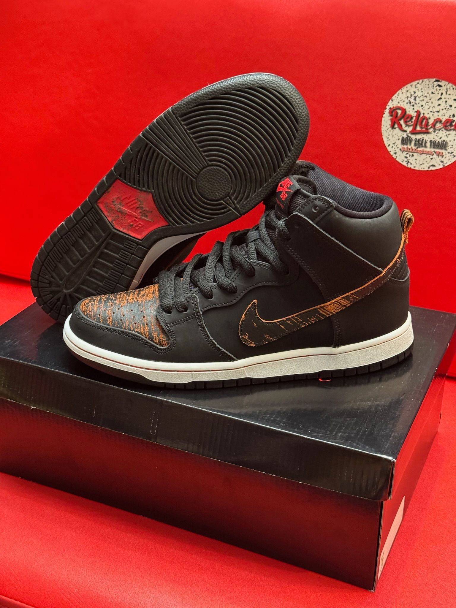 9M Nike Dunk High Pro SB Distressed Leather