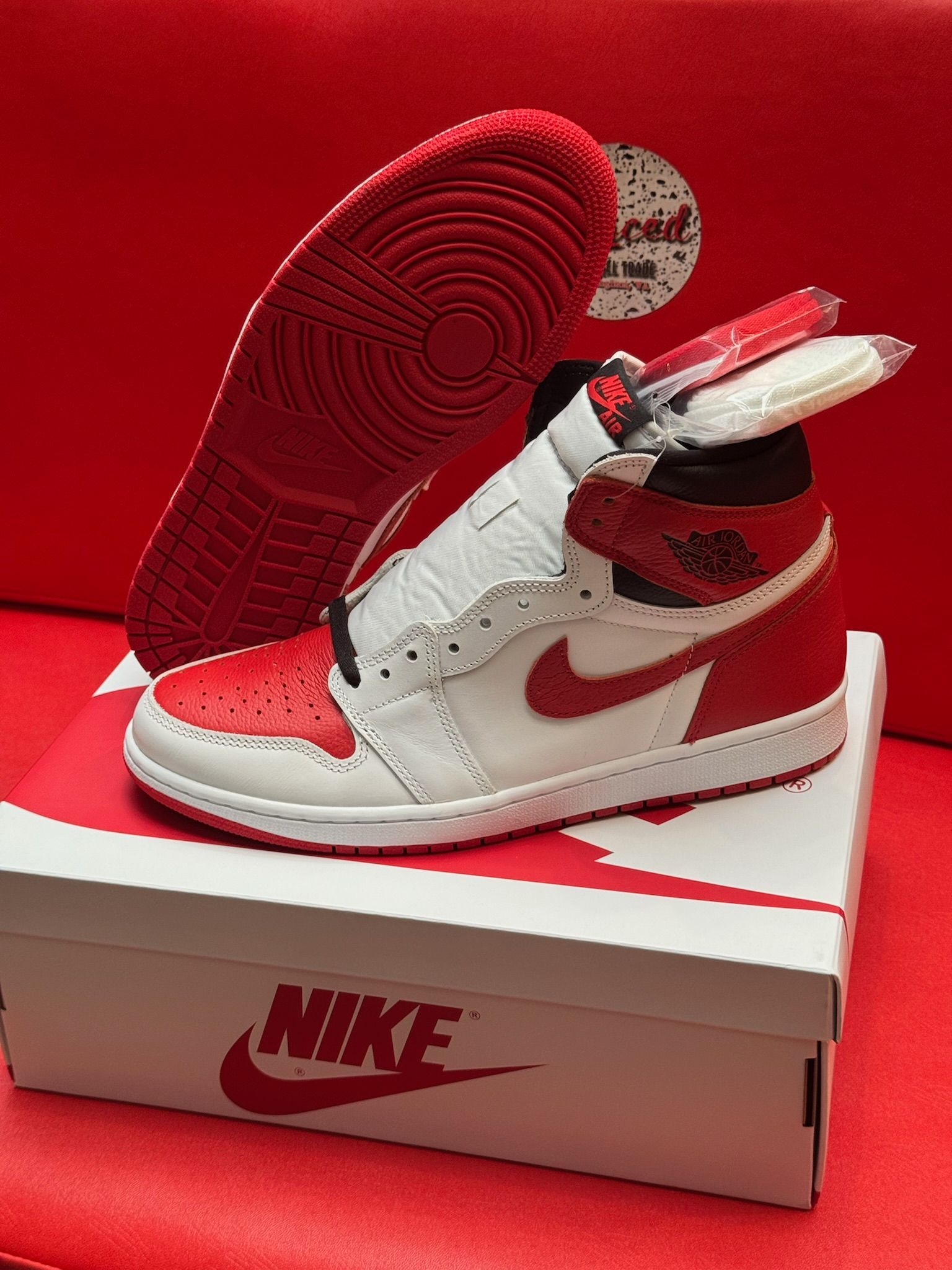 11M Jordan 1 High OG Heritage