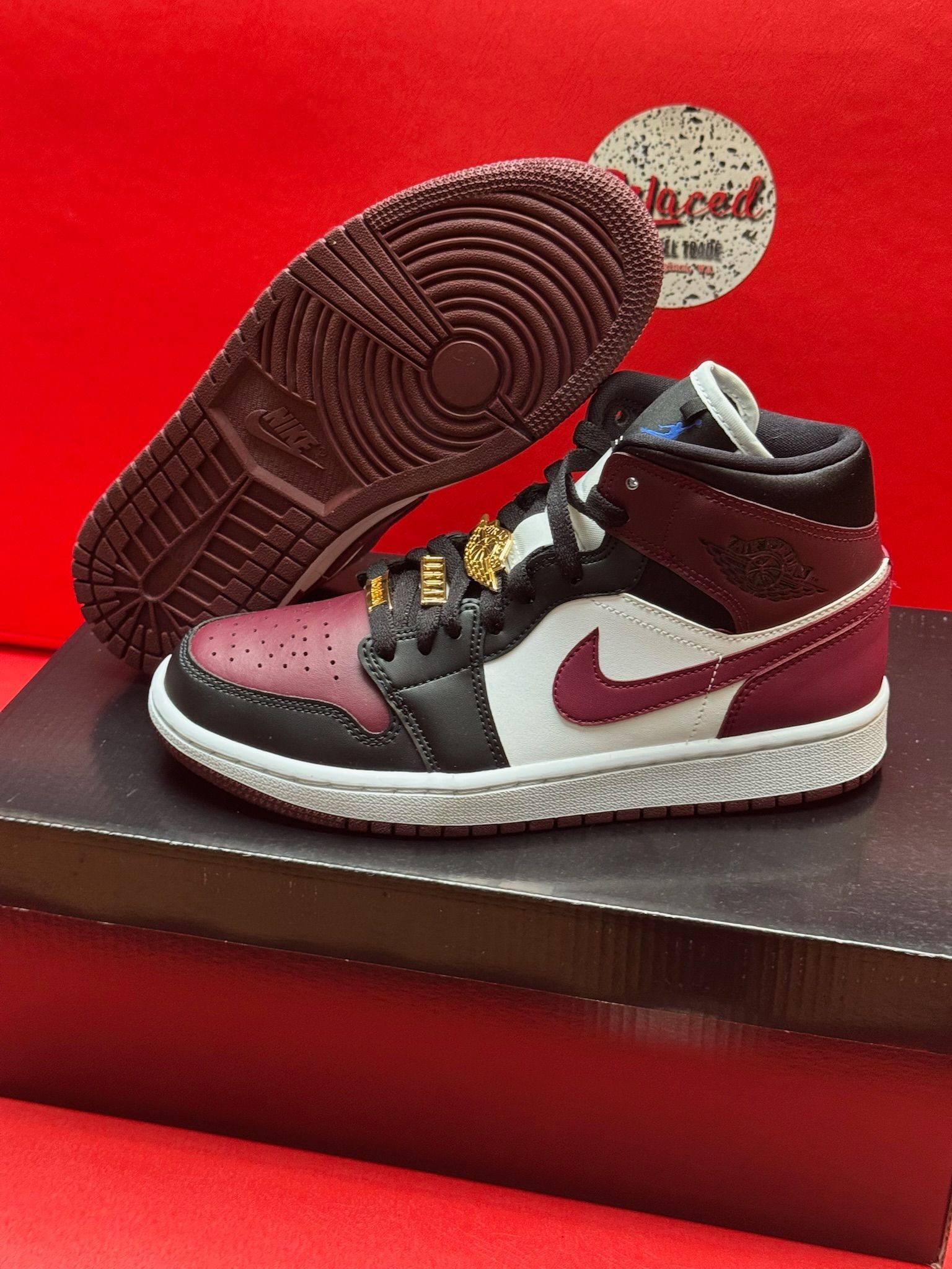 7.5W Jordan 1 Mid Dark Beetroot