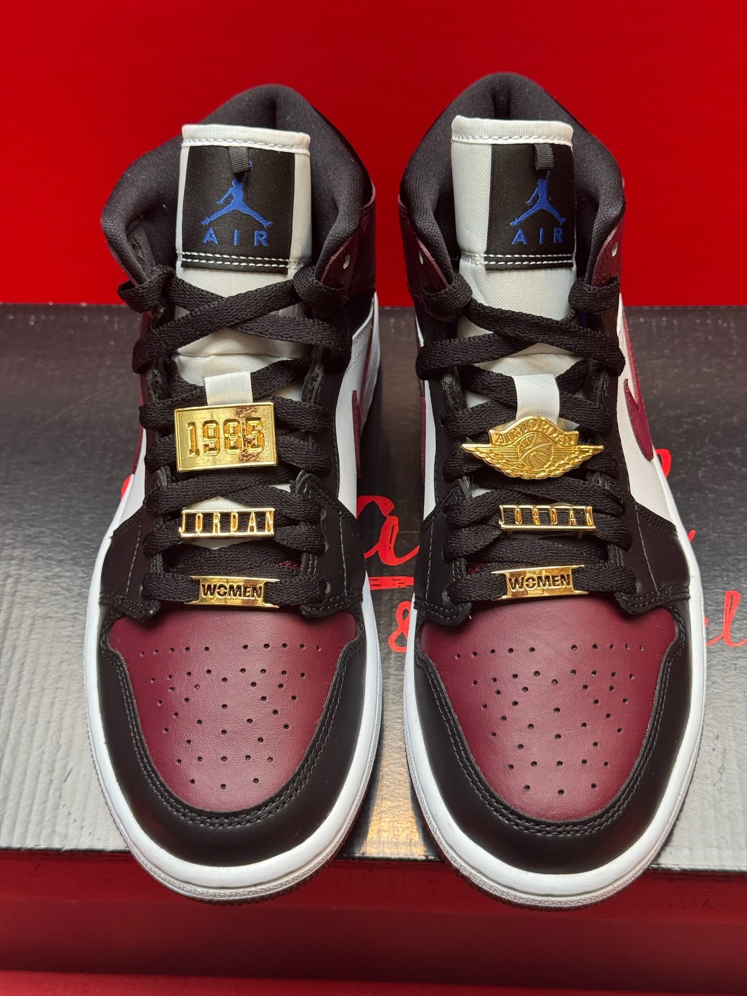 7.5W Jordan 1 Mid Dark Beetroot