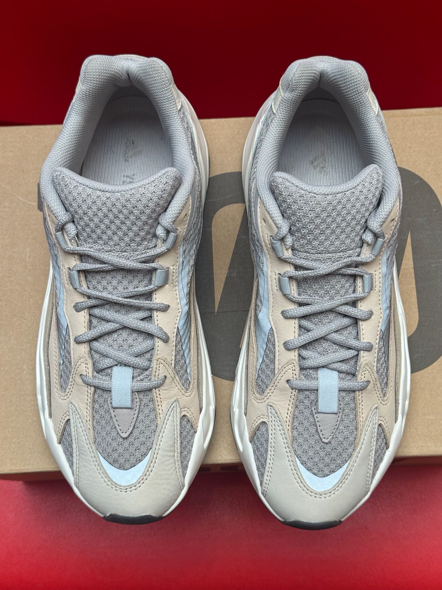 11M Adidas Yeezy Boost 700 V2 Cream