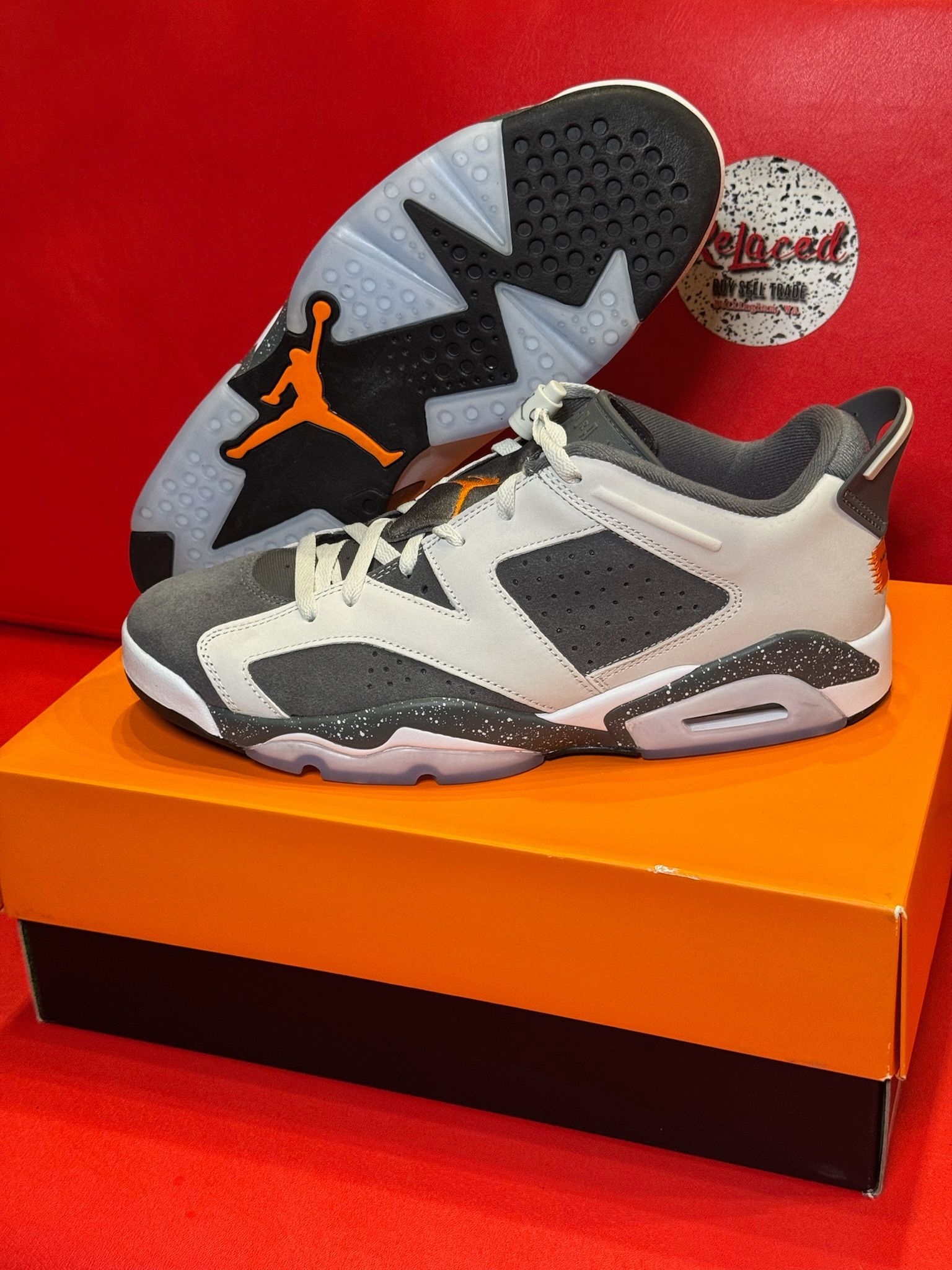 12M Paris Saint Germain X Jordan 6 Low Iron Grey