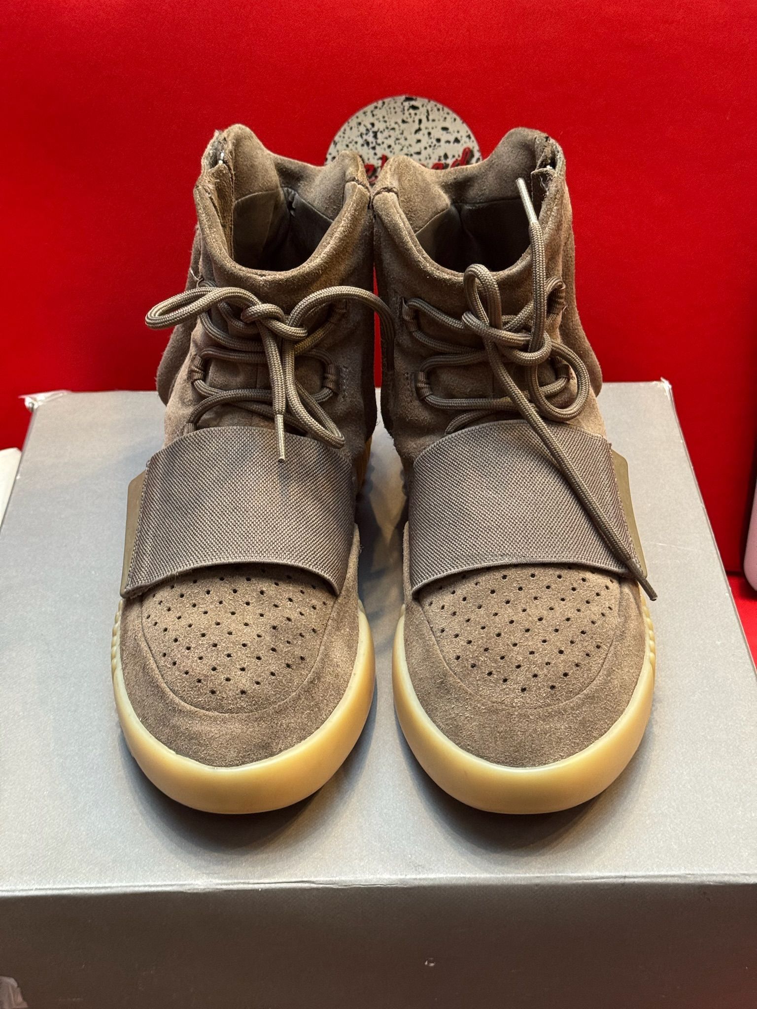 9.5M Adidas Yeezy Boost 750 Chocolate