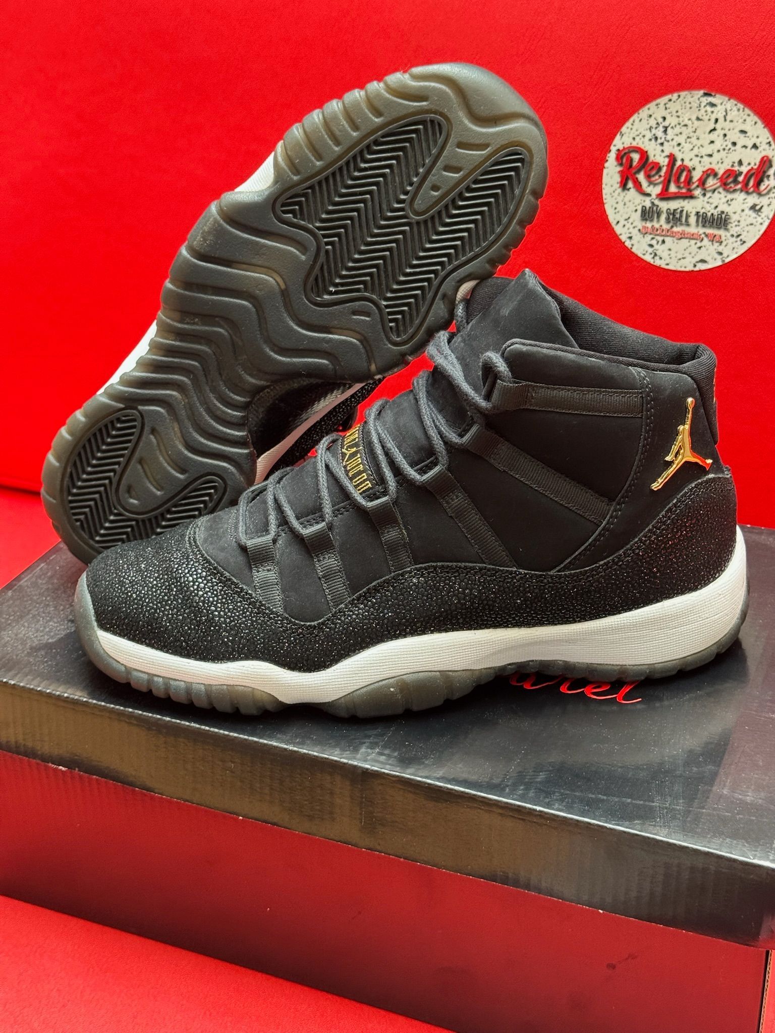 8Y 9.5W Jordan 11 Retro Heiress Black Stingray