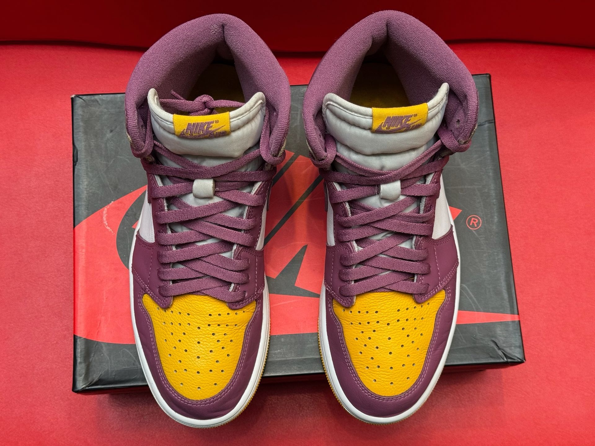 10M Jordan 1 High OG Brotherhood