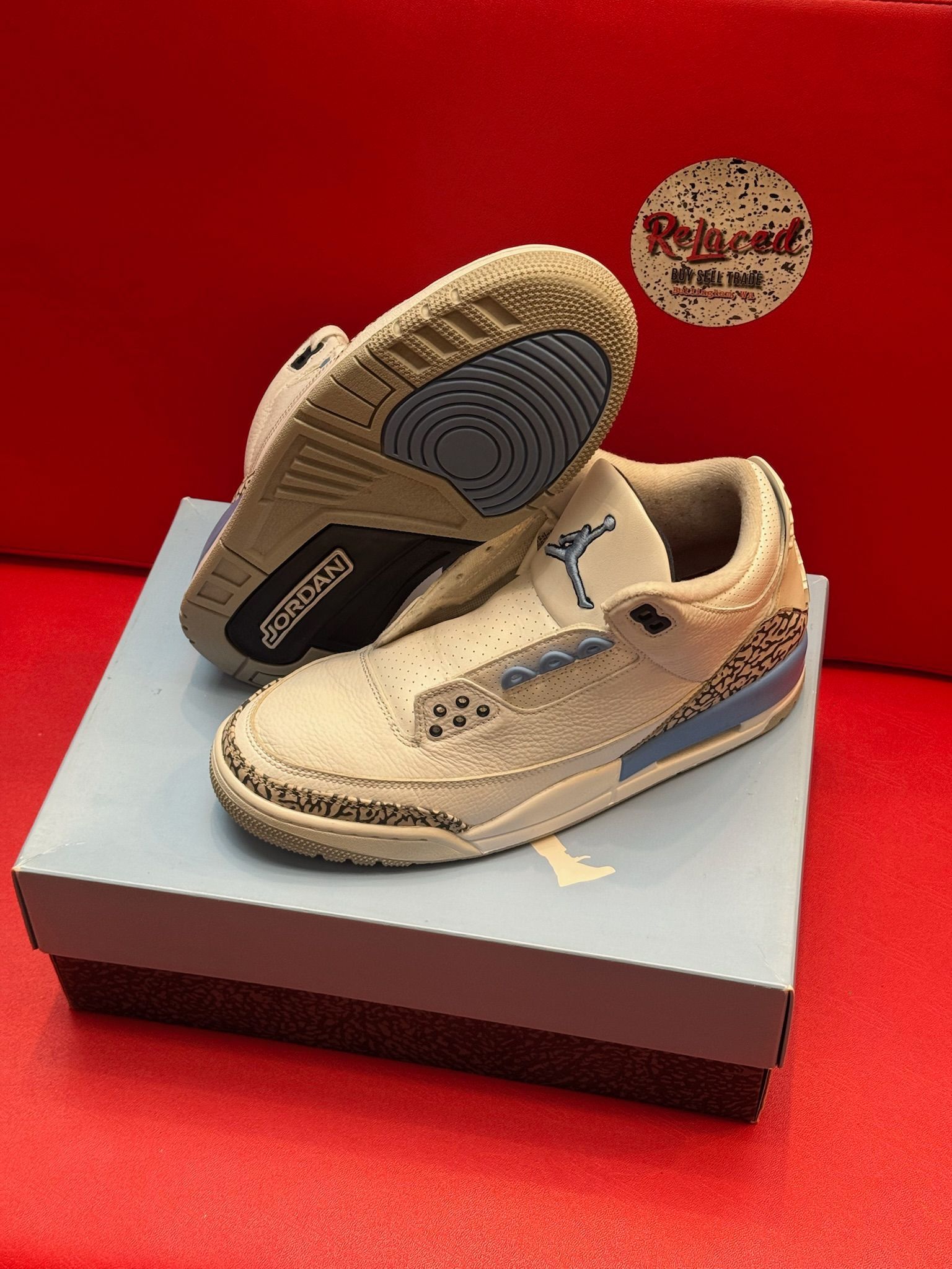 9M Jordan 3 UNC