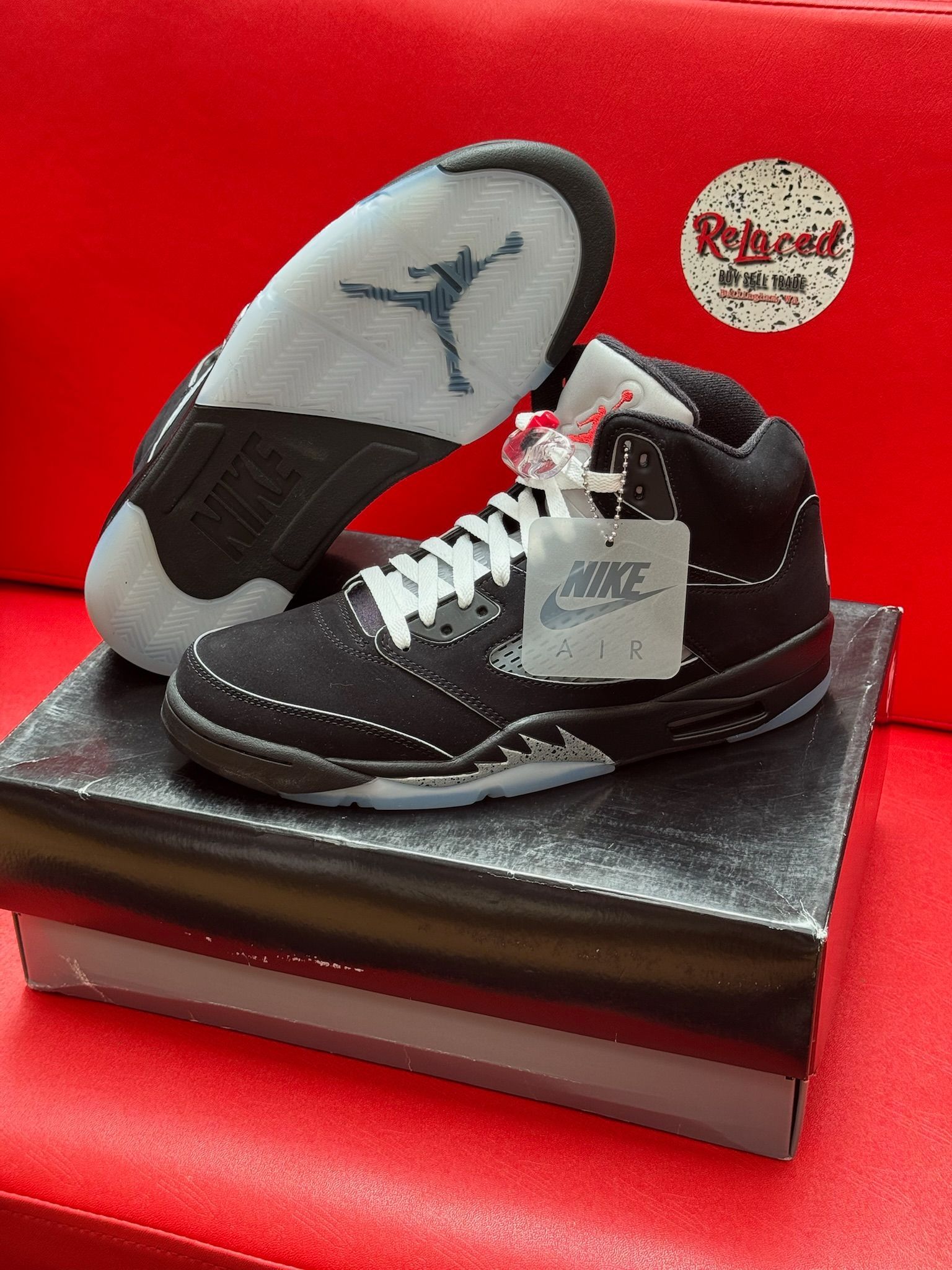 10.5M Jordan 5 Retro Black Metallic Reimagined
