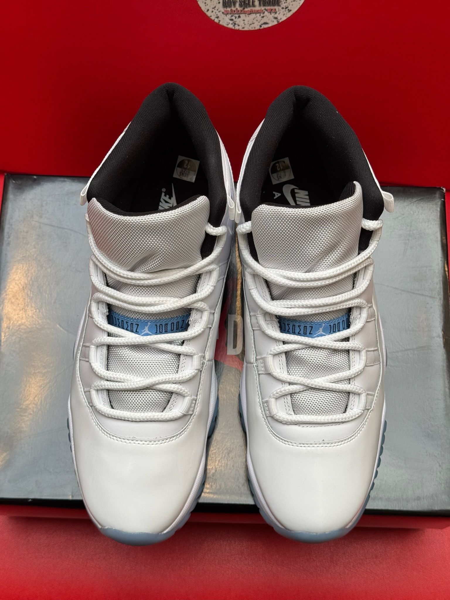 12M Jordan 11 Legend Blue