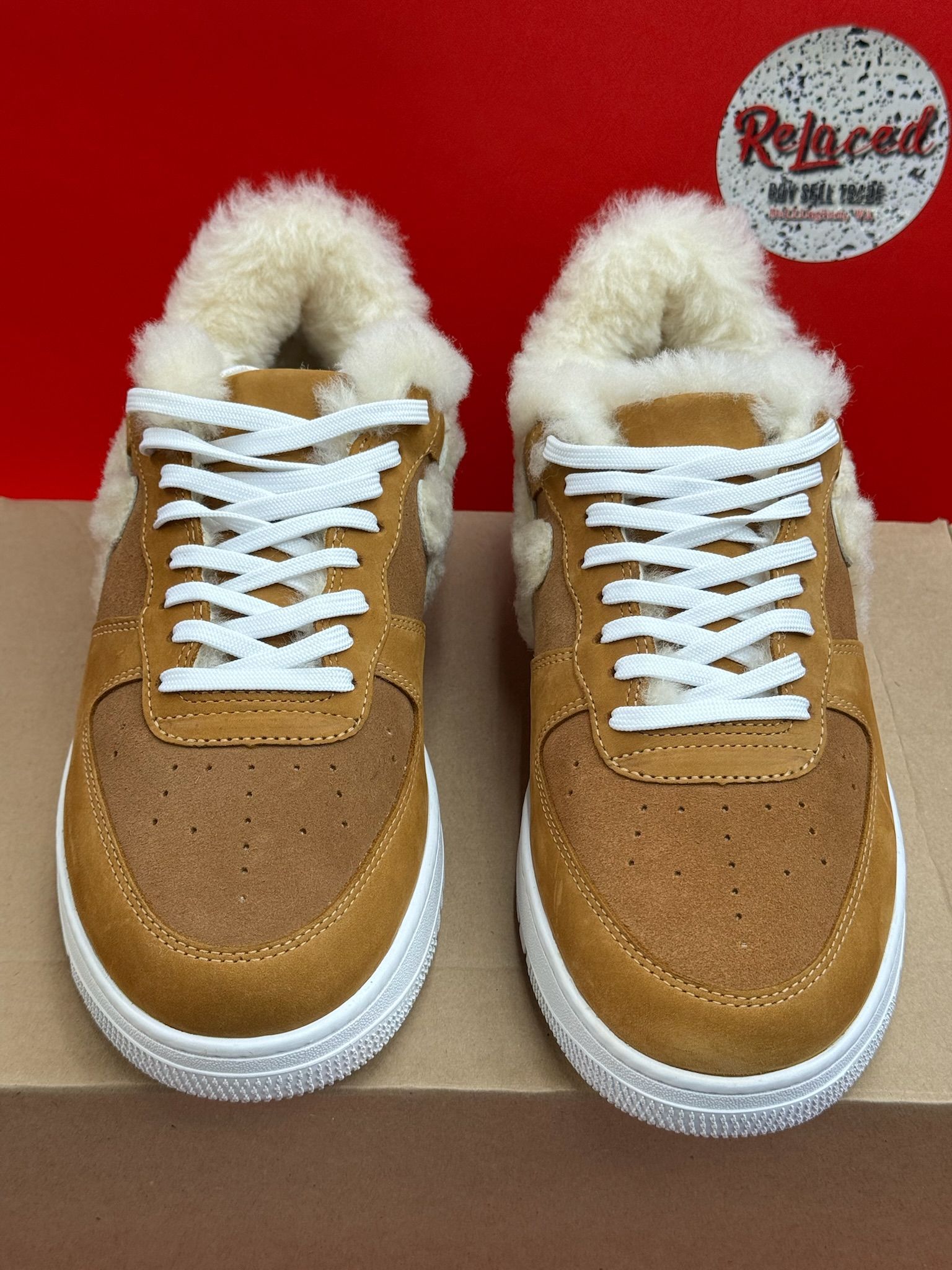 10M John Geiger GF-01 Tan Shearling