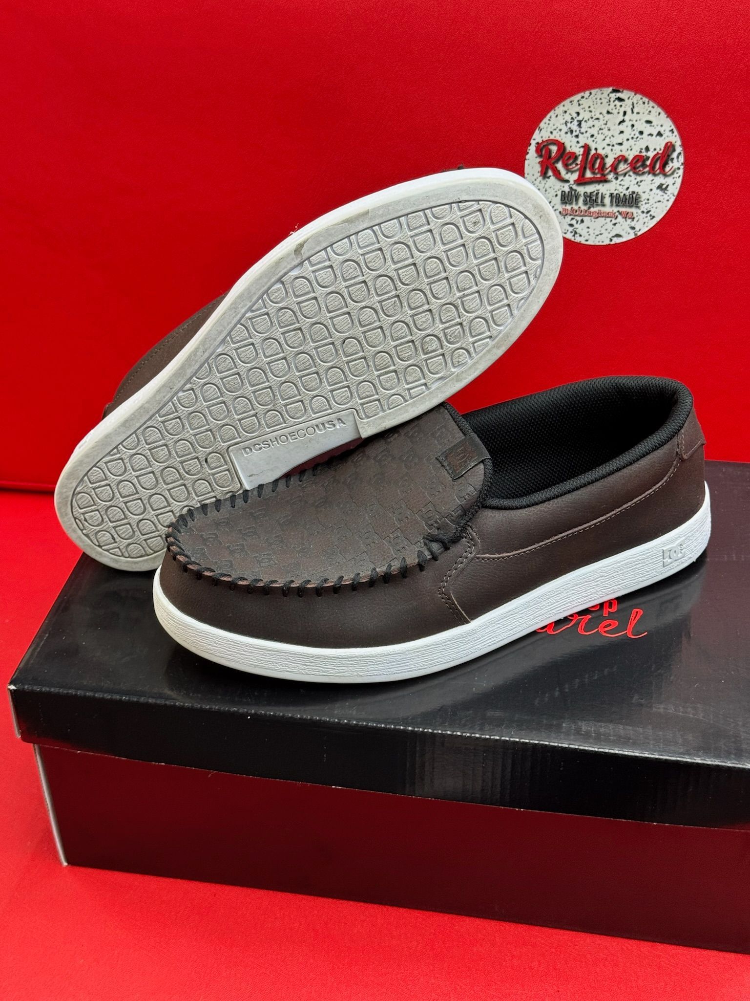 10M DC Villian Slip-on Brown & White