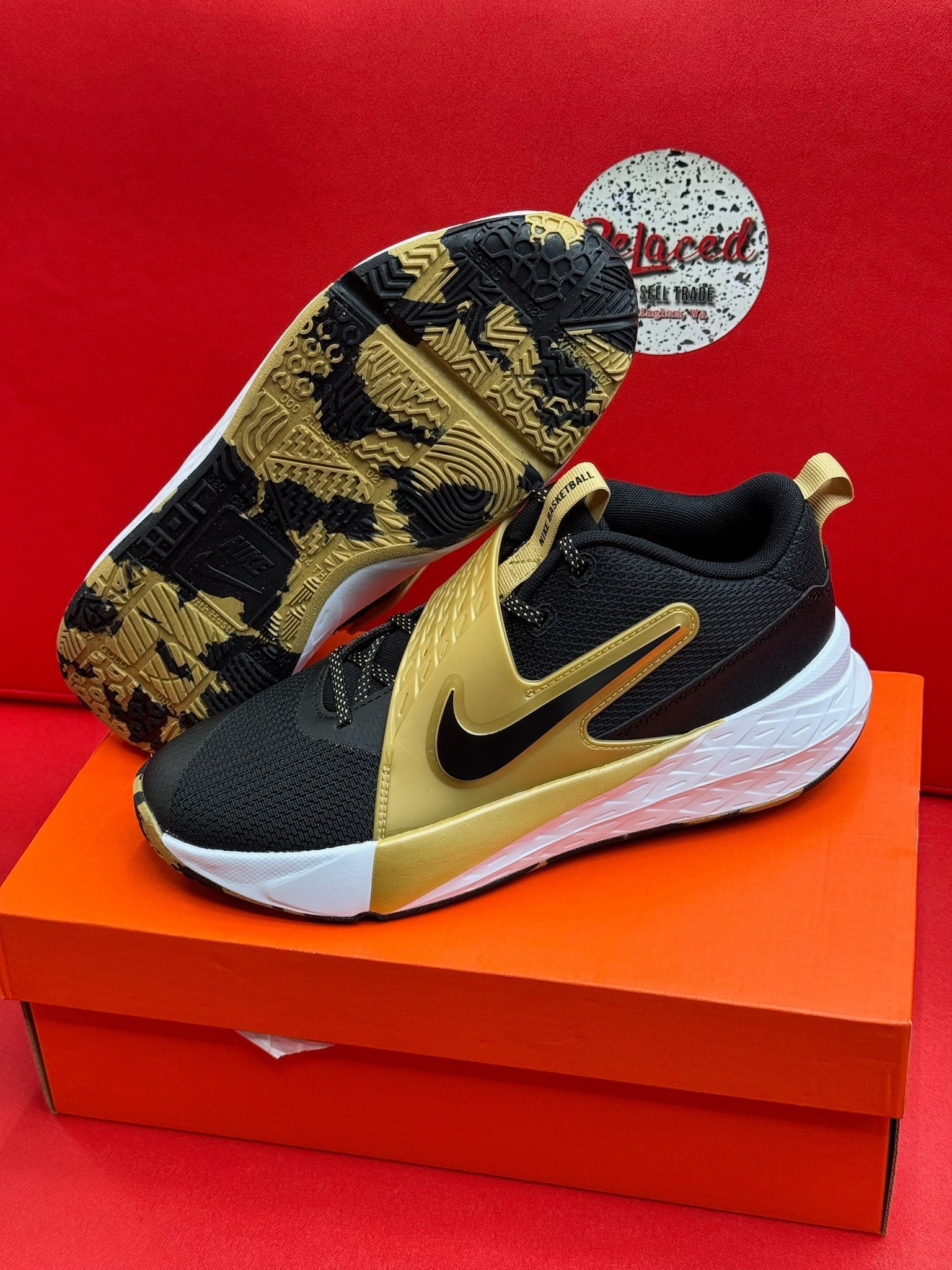 7Y 8.5W Nike Team Hustle D 12 Black Metallic Gold White (GS)