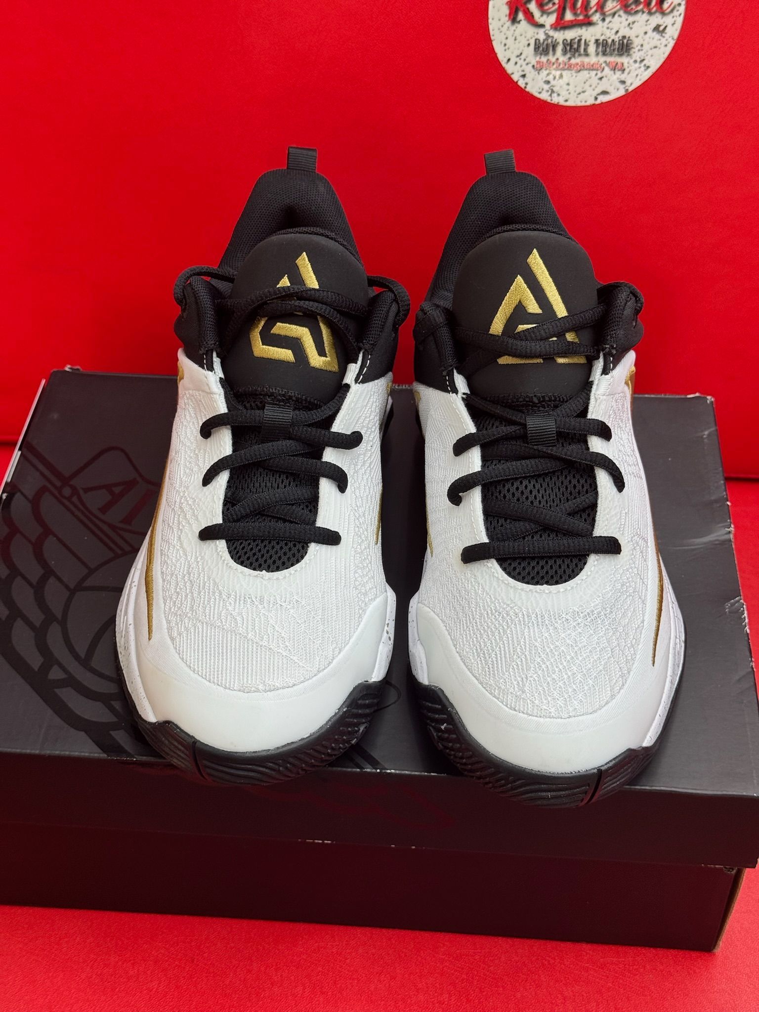 6Y Giannis Immortality 4 Blk Wht Metallic Gold