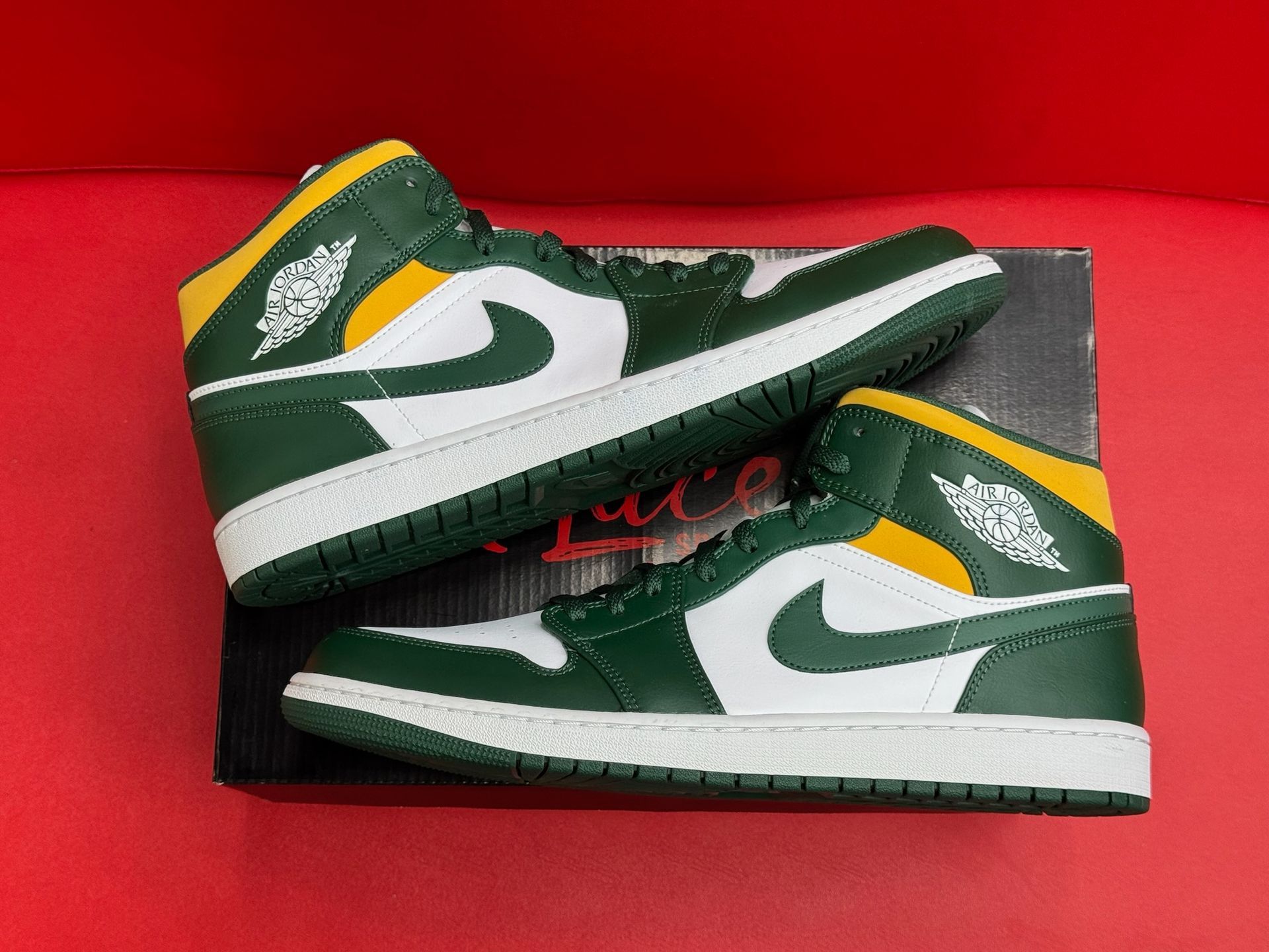 14M Jordan 1 Mid Sonics (2021)