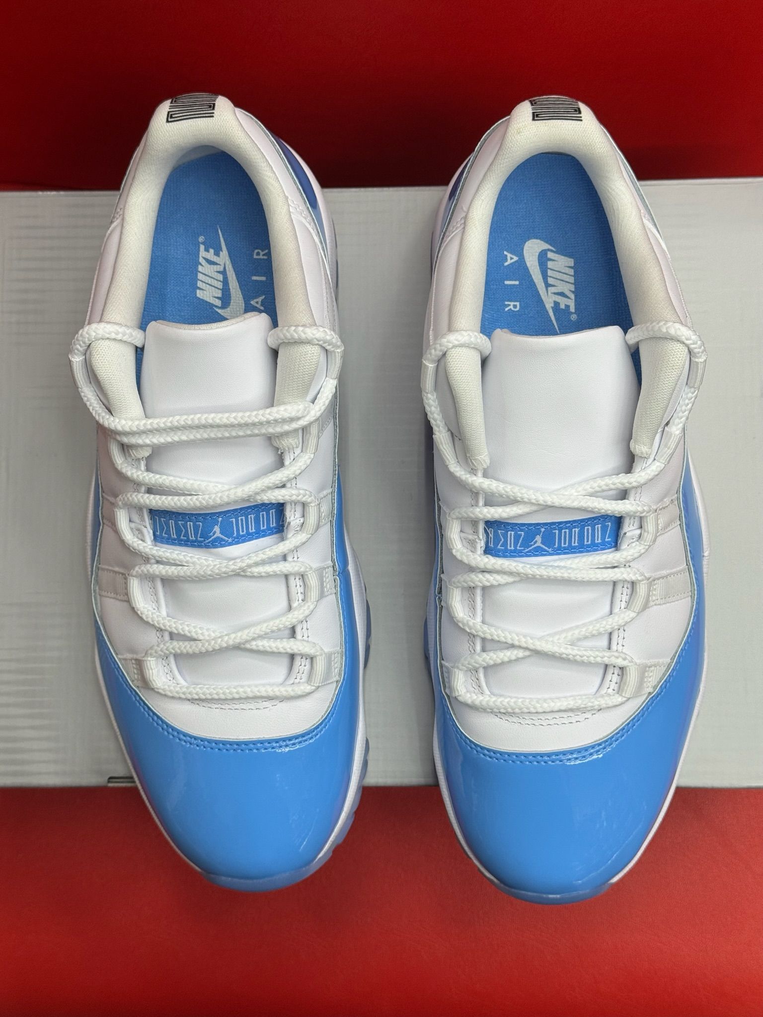 10.5M Jordan 11 Retro Low University Blue (2026)