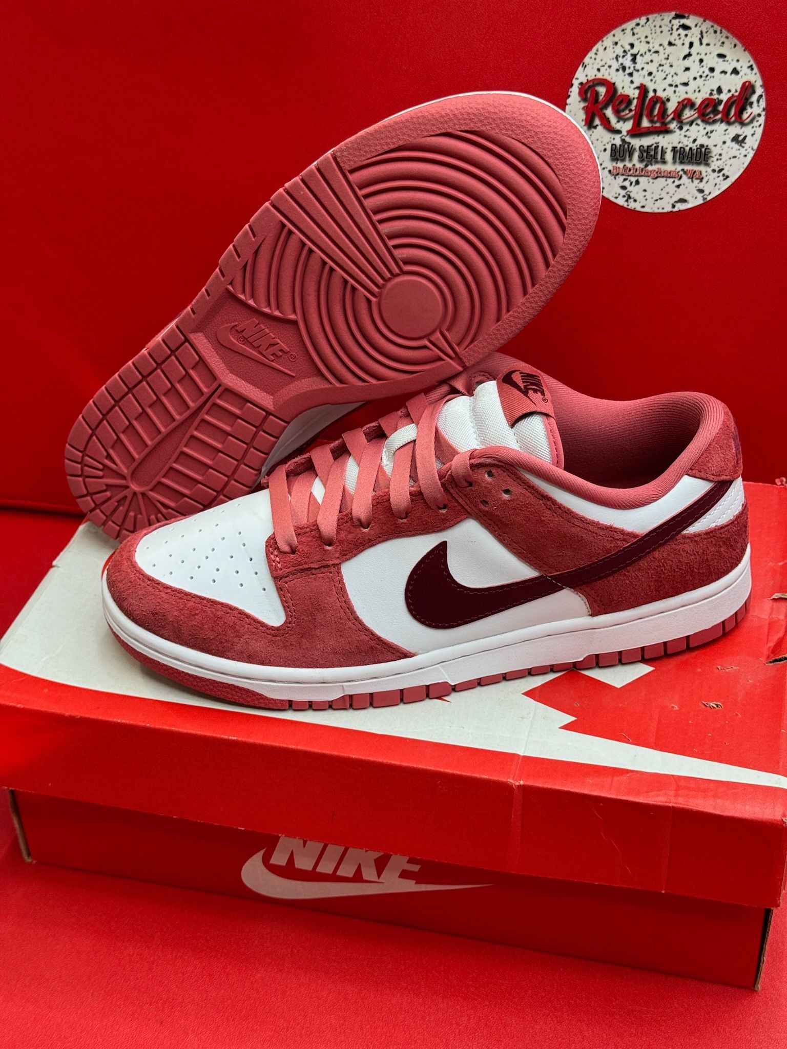 8.5W Nike Dunk Low Valentine’s Day (2024)