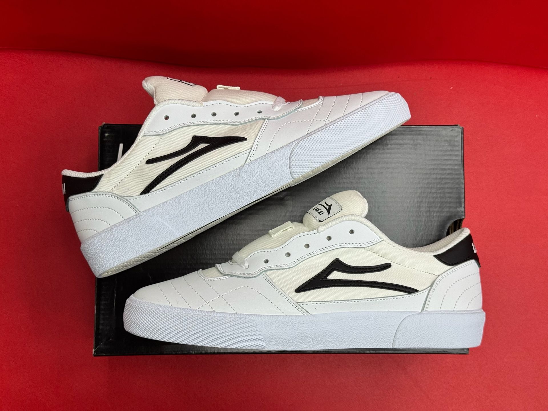 5.5M 7W Lakai Cambridge White Leather