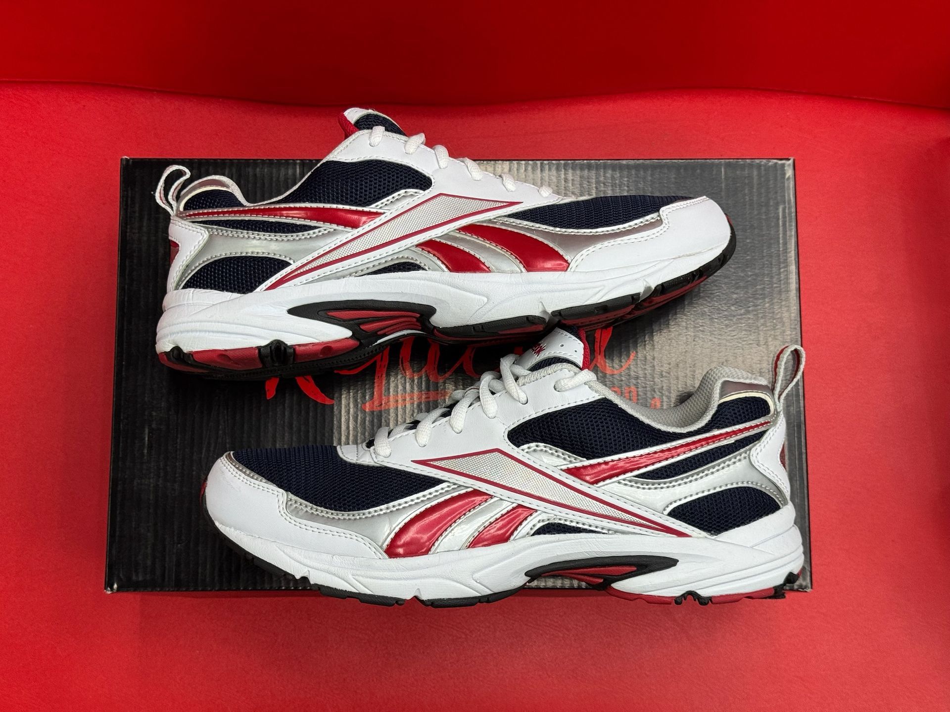 9M Reebok Acciomax Runner