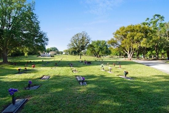 Highland Memory Gardens Outside with grave markers