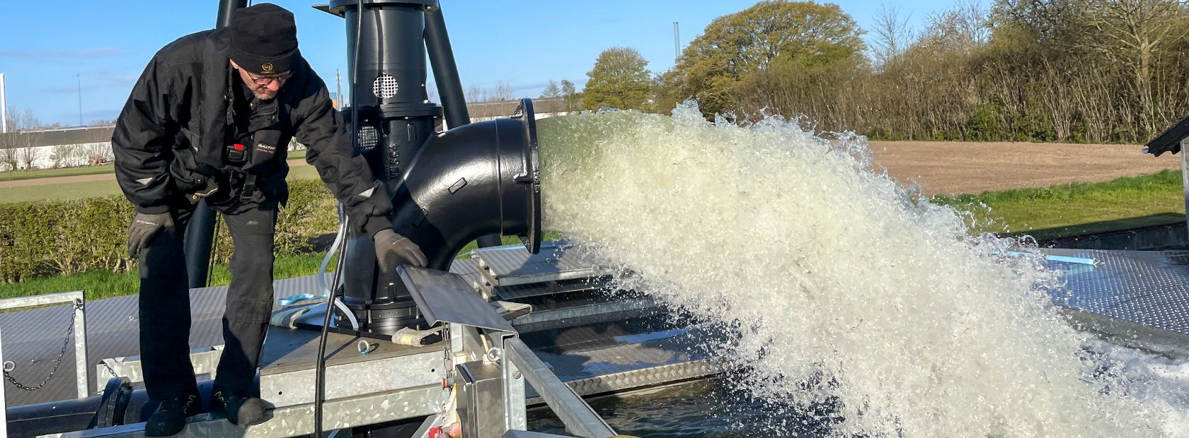Uffe Holtze is testing one of the five pumps for the French fish farm
