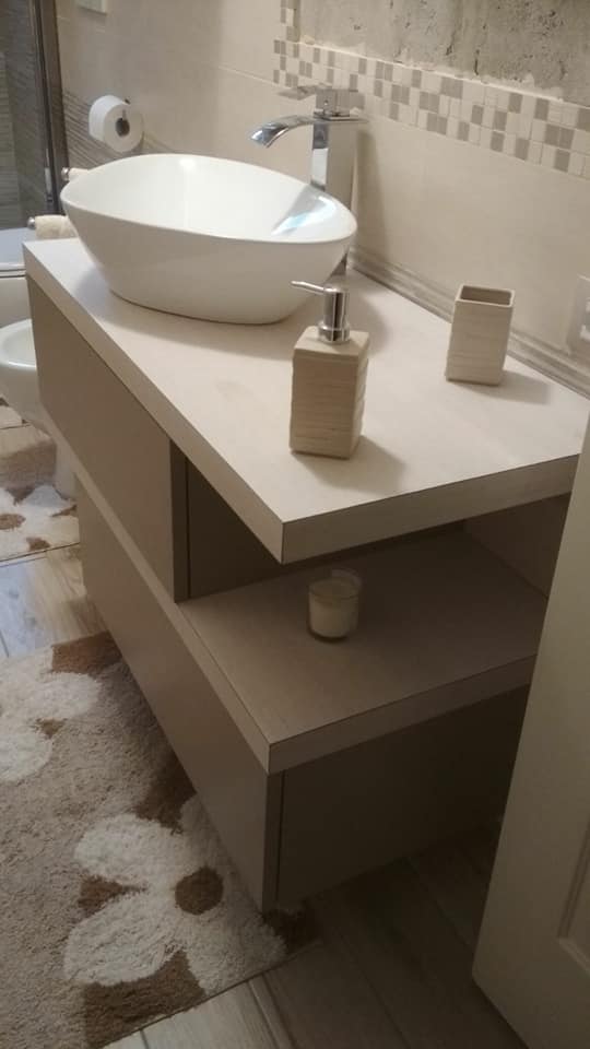 mobiletto bagno