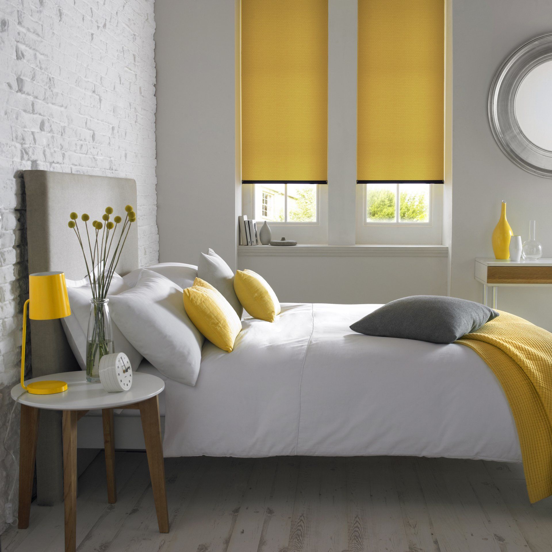 Yellow blinds for your commercial space