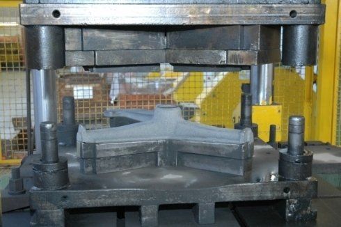 Sbavatura metalli, granigliatura, oliatura