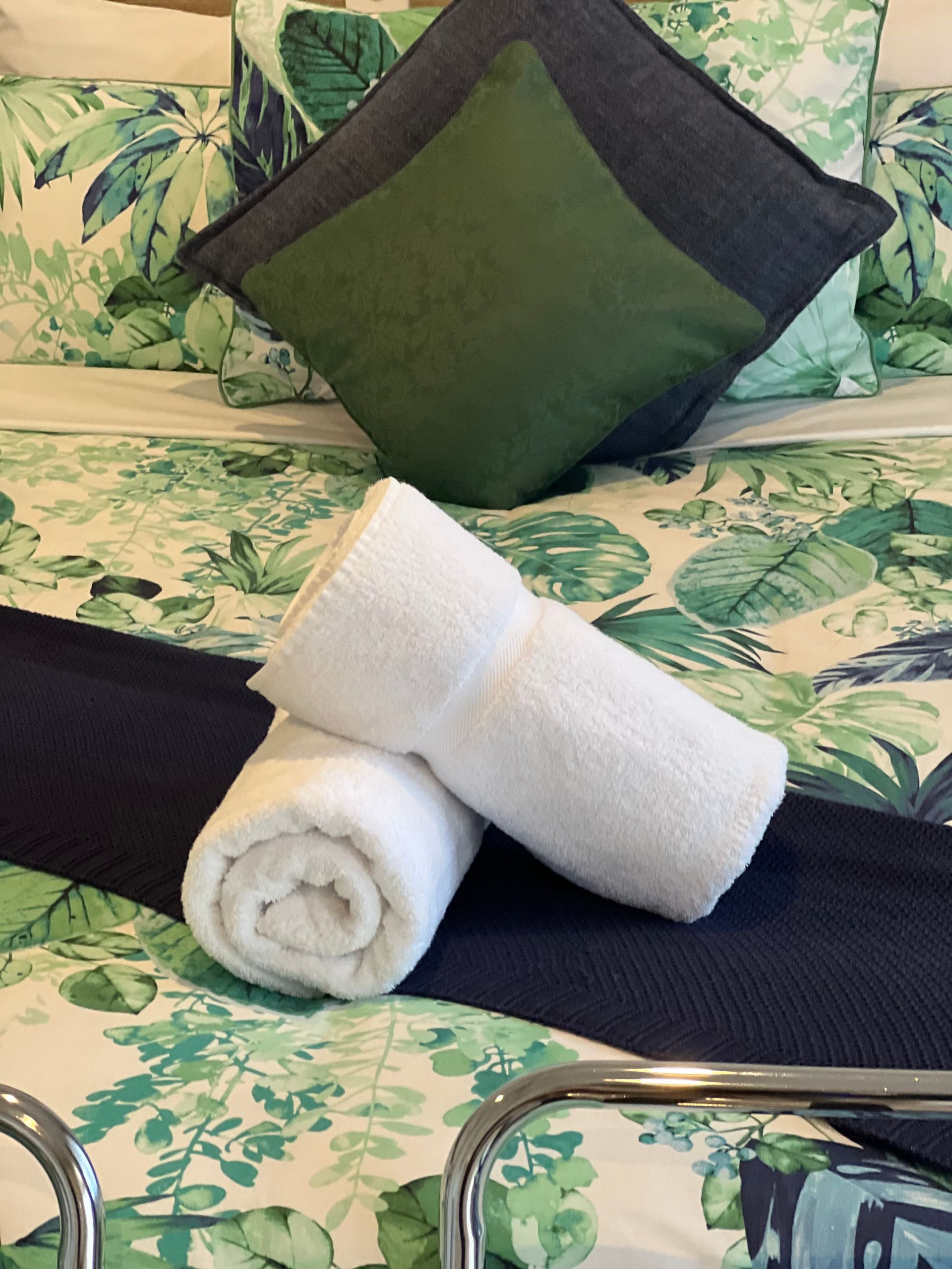 Clean Bathroom With Mirror — Merriwa Motor Inn & Motel In Merriwa NSW