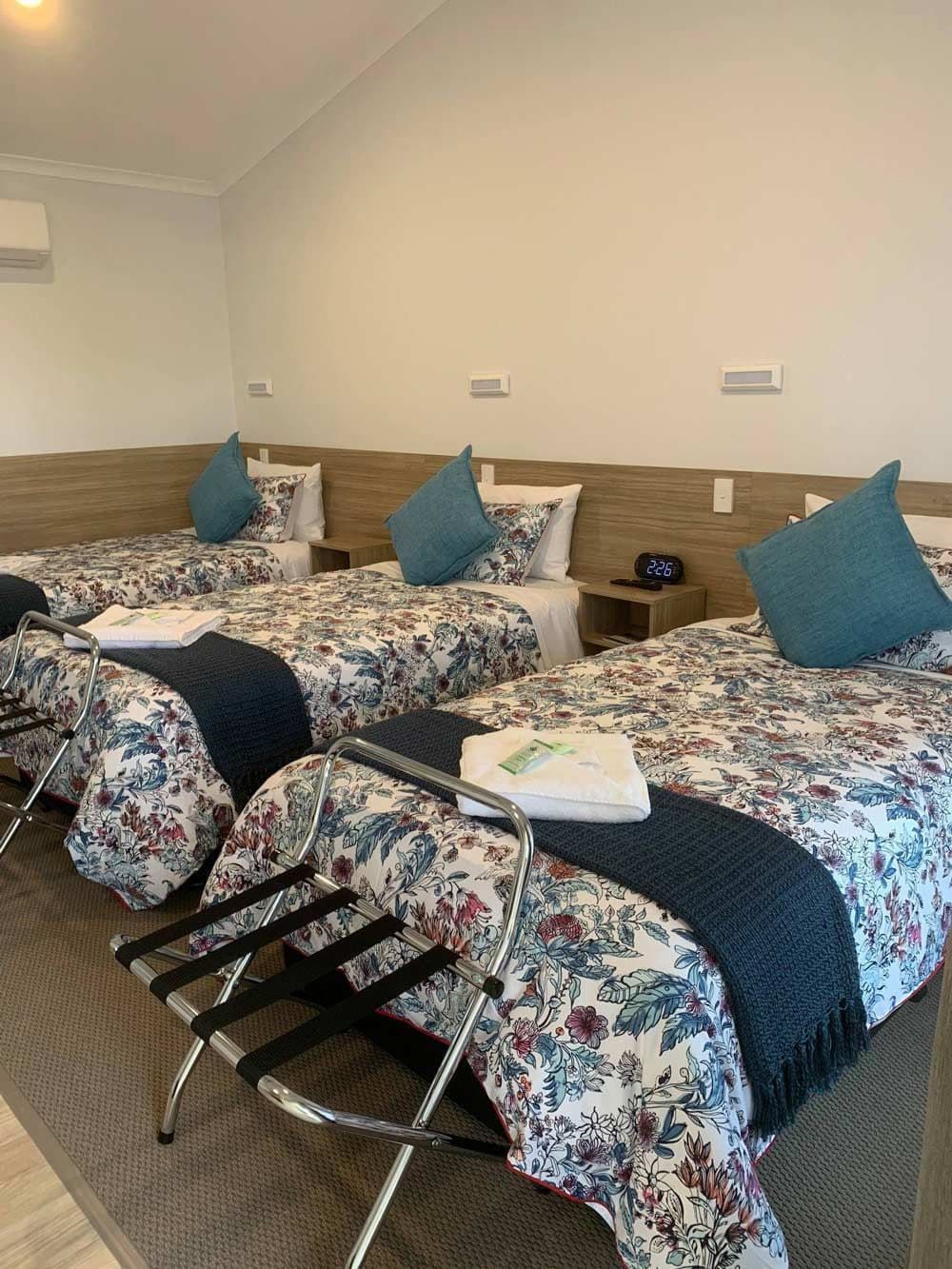 Three Single Beds — Merriwa Motor Inn & Motel In Merriwa NSW