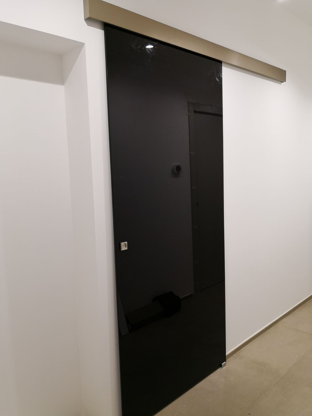 porta scorrevole lucida