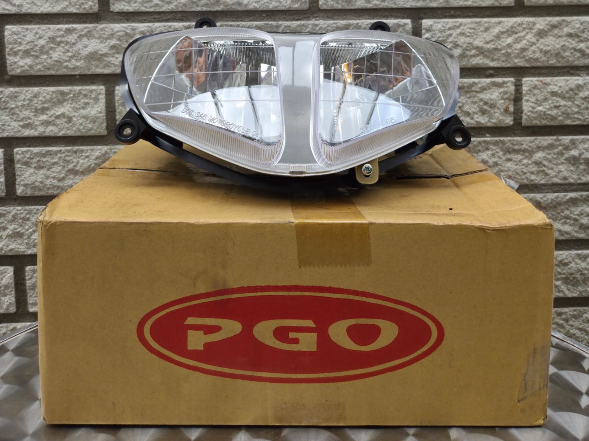 Koplamp T-REX (C16610000001)