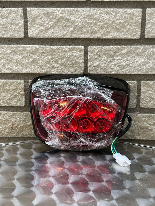 rear light standard black