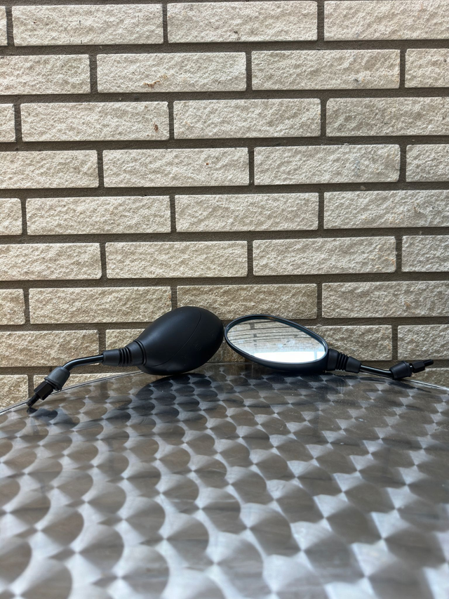 mirror 3-wheel scooter matt black