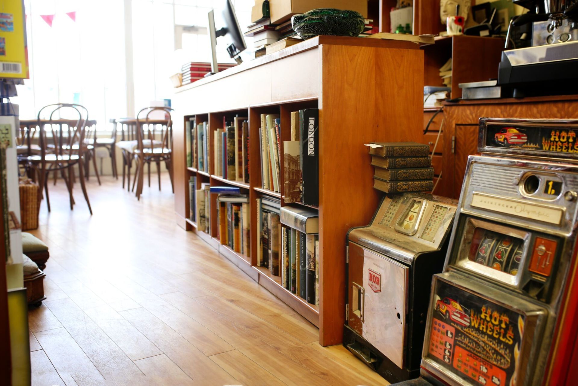 bookstore example 11