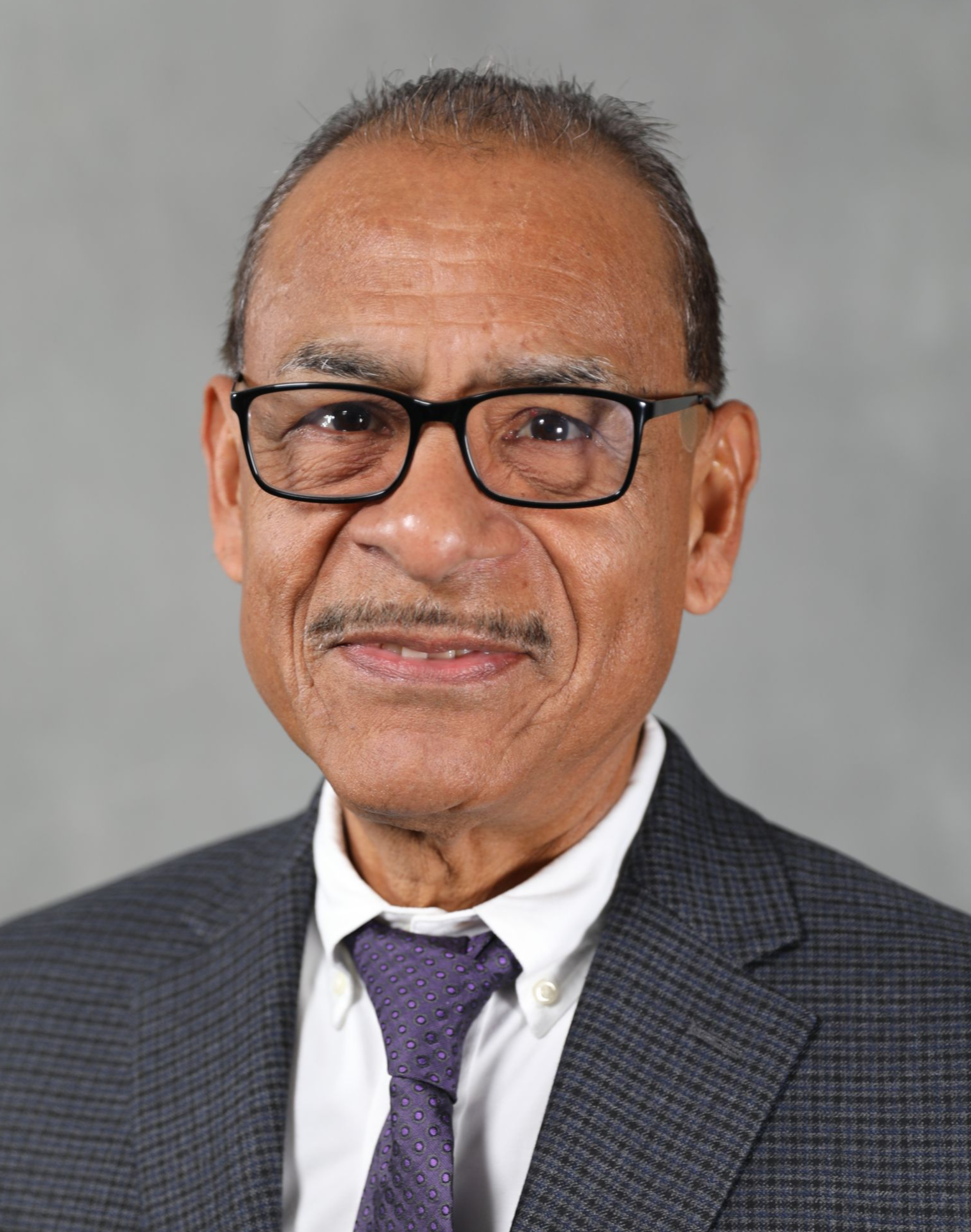 Houston. TX Adult Nurse Practitioner Manuel Vasquez