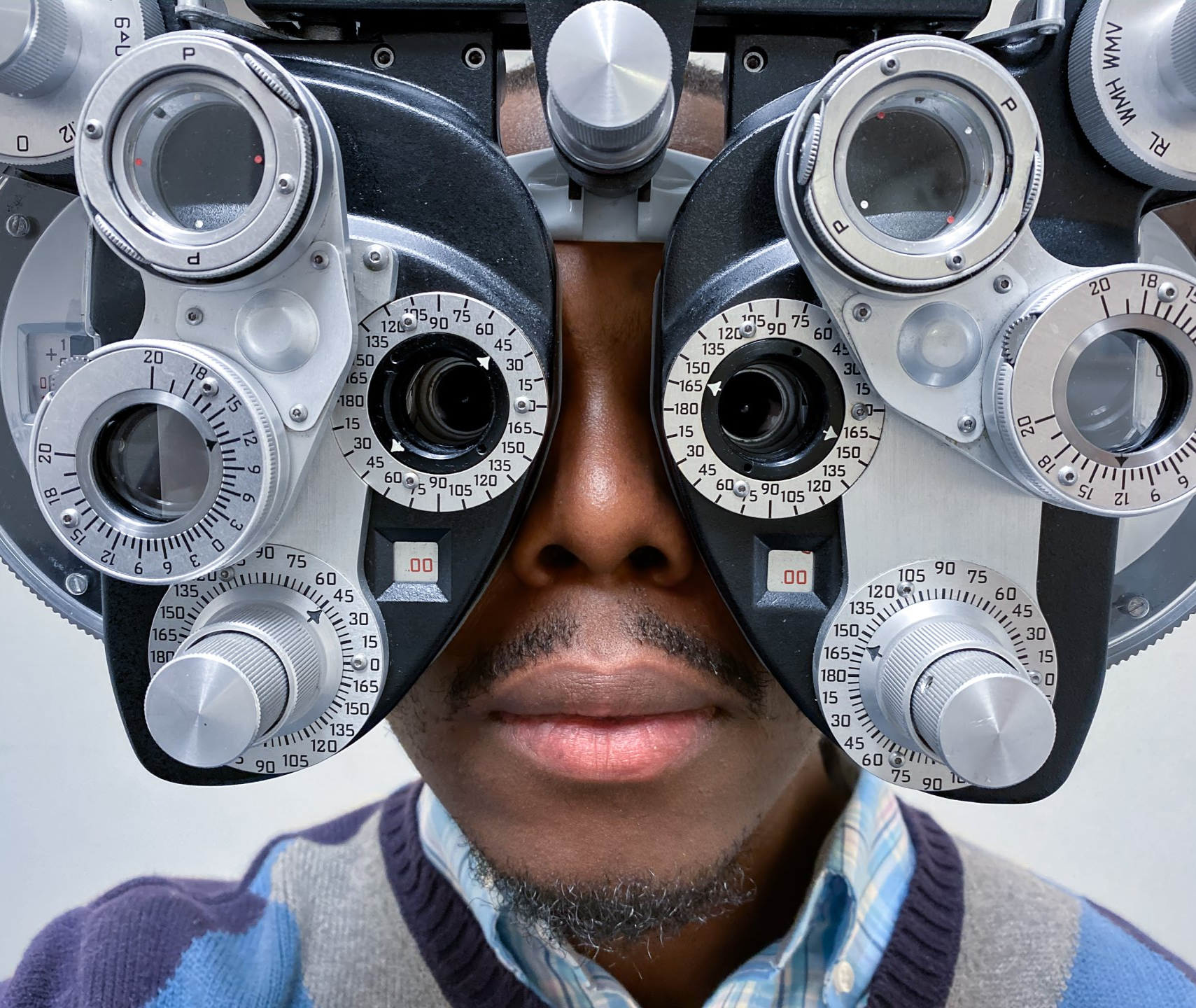 patient taking eyesight test at St Hope in Houston TX