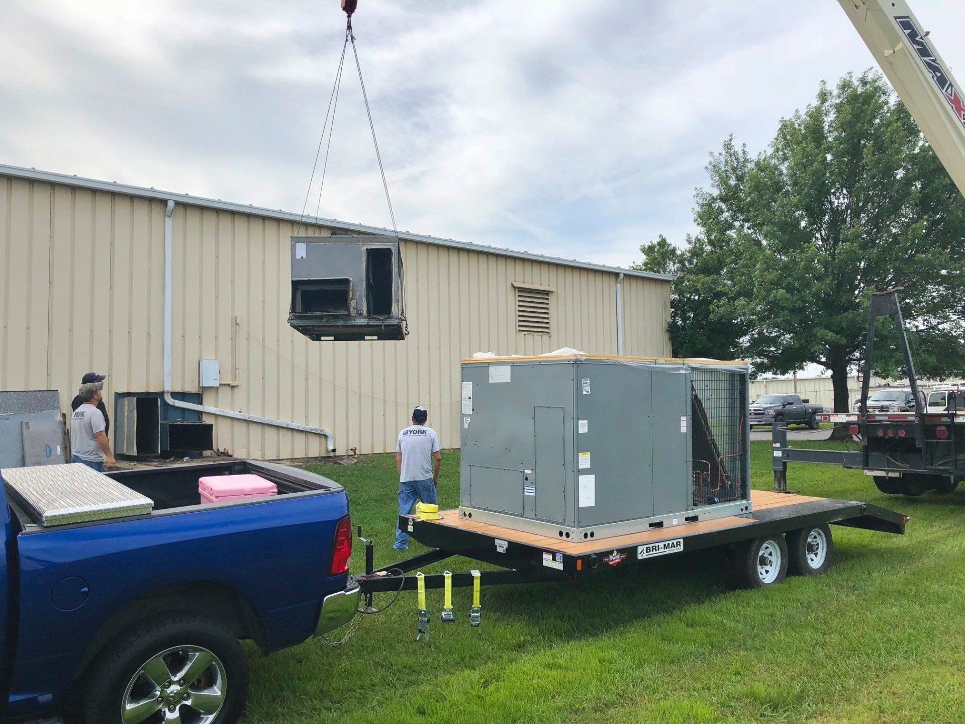 HVAC Installation — Residential AC Beside Plant in Lebanon, TN HVAC Installation — Residential AC Beside Plant in Lebanon, TN