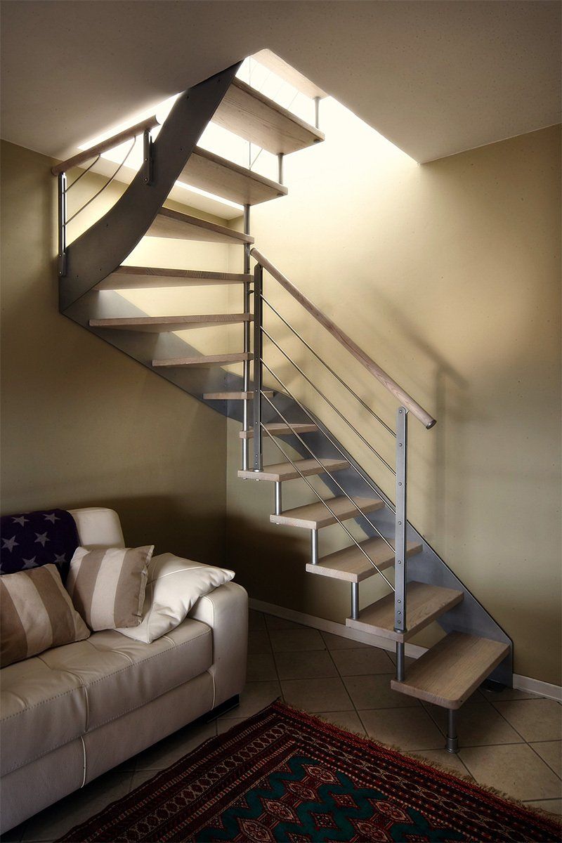 scala a giorno in legno