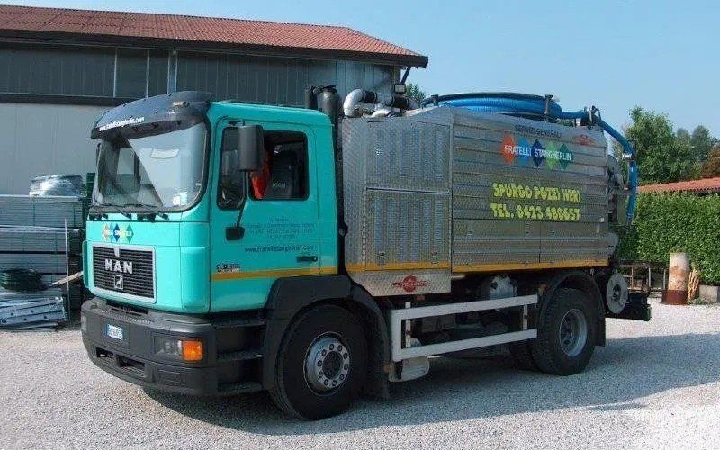 Autobotte per spurgo
