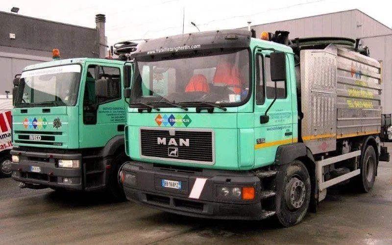 Autobotte per spurgo